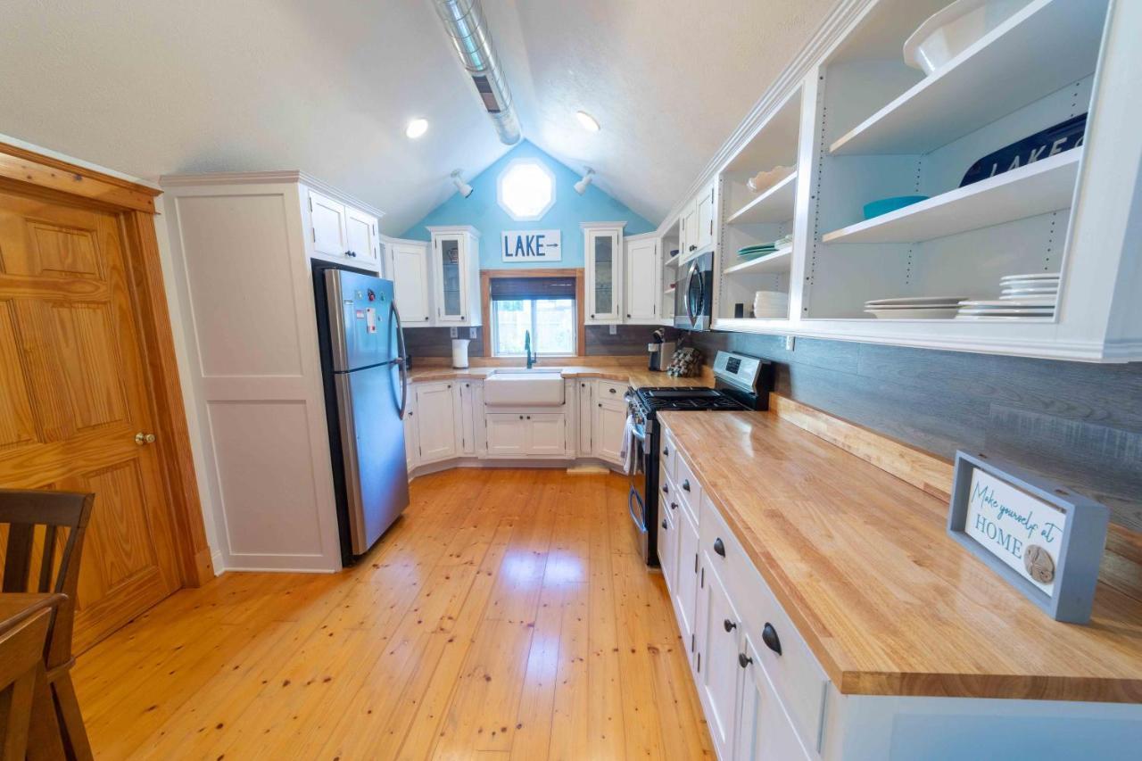 The Charming Glenn Cottage! Walk To Lake Michigan! Fennville Exterior foto